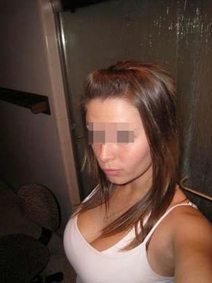 Plan cul discret avec Maelys sur Arles